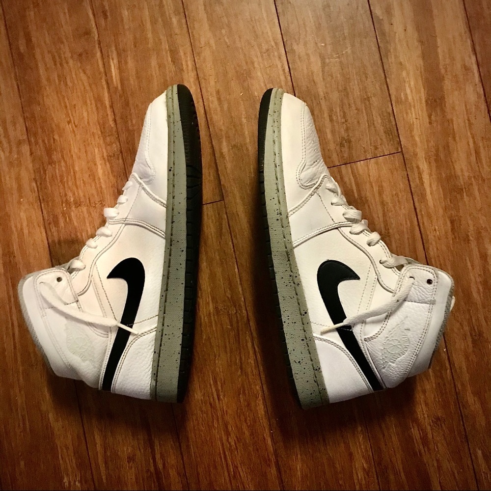 Nike Air Jordan 1 Mid White Cement
